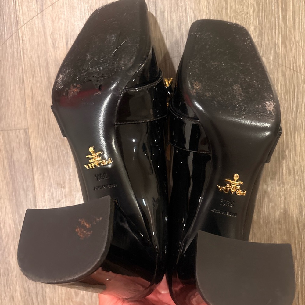 Prada Women's Black Patent Leather Chain Loafer Heels with dust bag - Picture 5 of 5